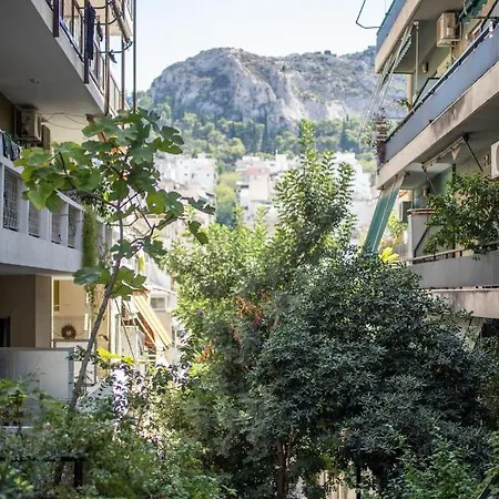 Newly Renovated Cosy Studio In Exarcheia Athens Exterior photo