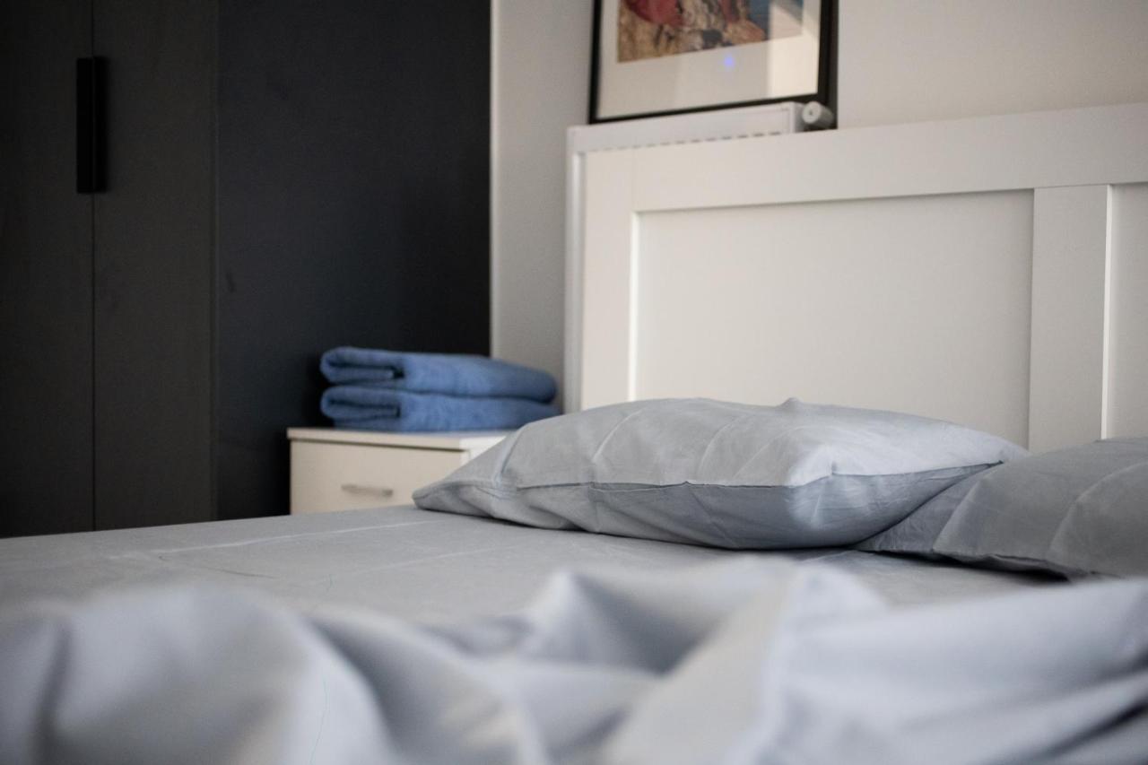 Apartment Newly Renovated Cosy In Exarcheia Athens